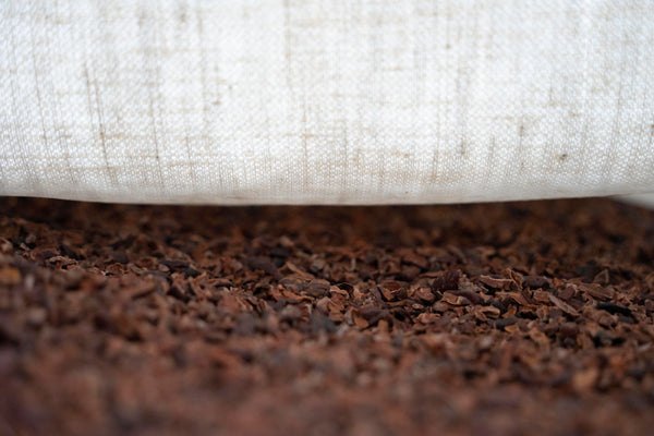 Riboto leidimo 72 % Juodasis šokoladas TANZANIA KOKOA KAMILI. LĖTAI BRANDINTA BIČIŲ daugiau nei 7 mėnesius