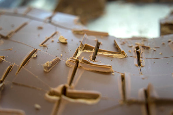 Riboto leidimo 70% Juodasis šokoladas COLOMBIA HACIENDA BETULIA B9